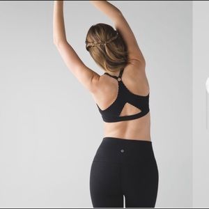 Lululemon RARE Free Spirit Bra Black 8